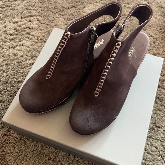 ANTELOPE Wedge/Platform Sling-back Bootie Size 9 - Picture 6 of 10